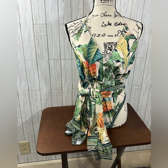 Shein One Piece Swimsuit and Wrap - Picture 5 of 7